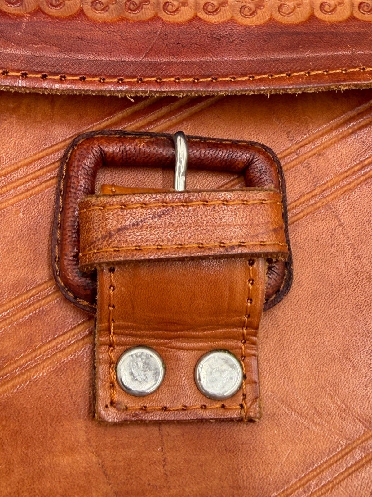 VINTAGE TOOLED LEATHER DISTRESSED BRIEFCASE MESSENGER BAG WESTERN BOHO SATCHEL
