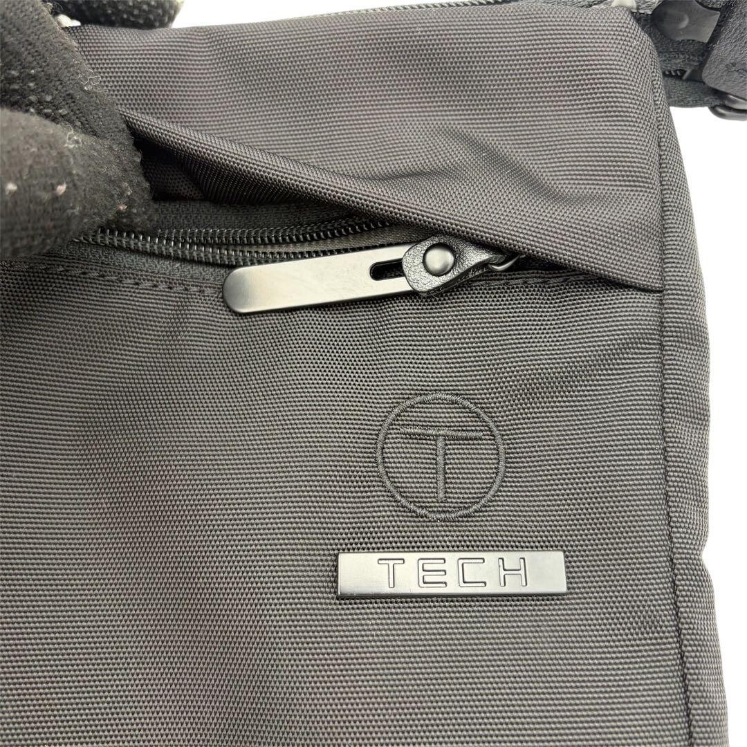 TUMI T-Tech Nylon Shoulder Bag Black Mens Crossbody Adjustable Strap 25cm 23cm