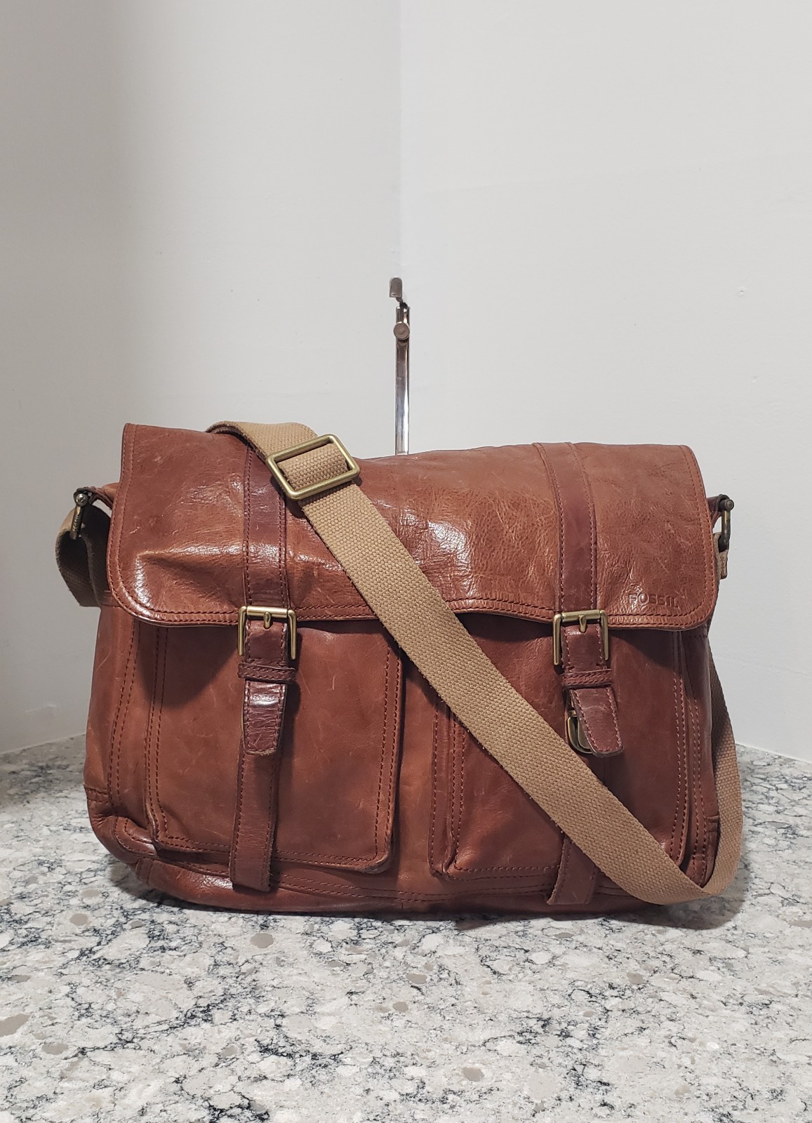 Fossil Vintage ‘Estate’ Brown Leather Messenger Shoulder Bag