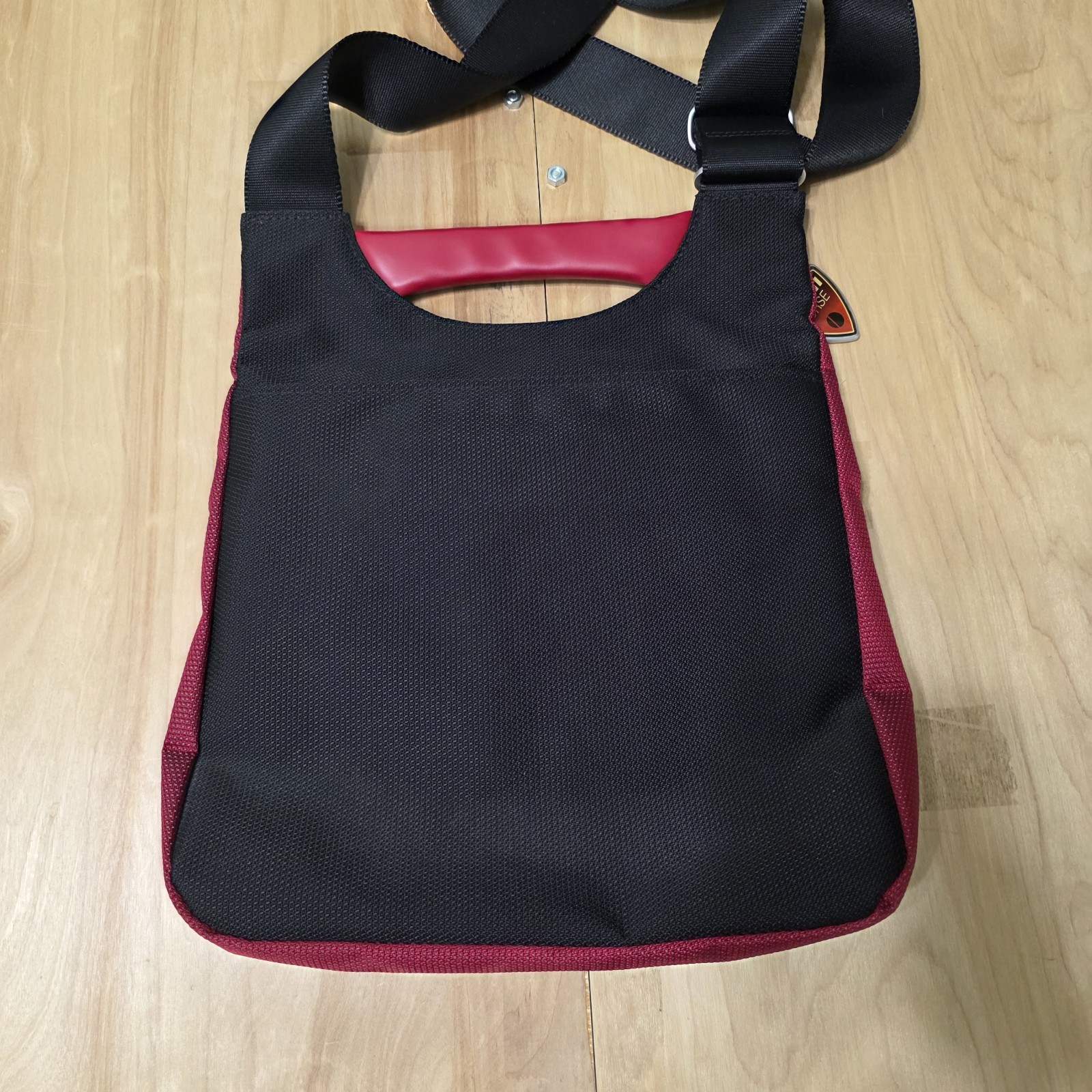 Tumi x Ducati Collab Crossbody Messenger T2 Red Black Bag Limited Edition