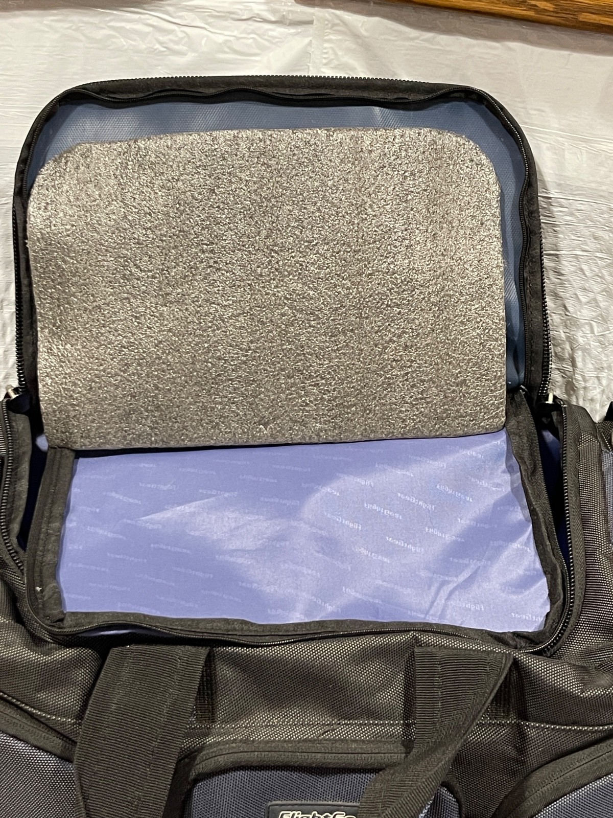 Sporty’s Flightgear Original Flight Bag. Ballistic Black/Navy. Excellent