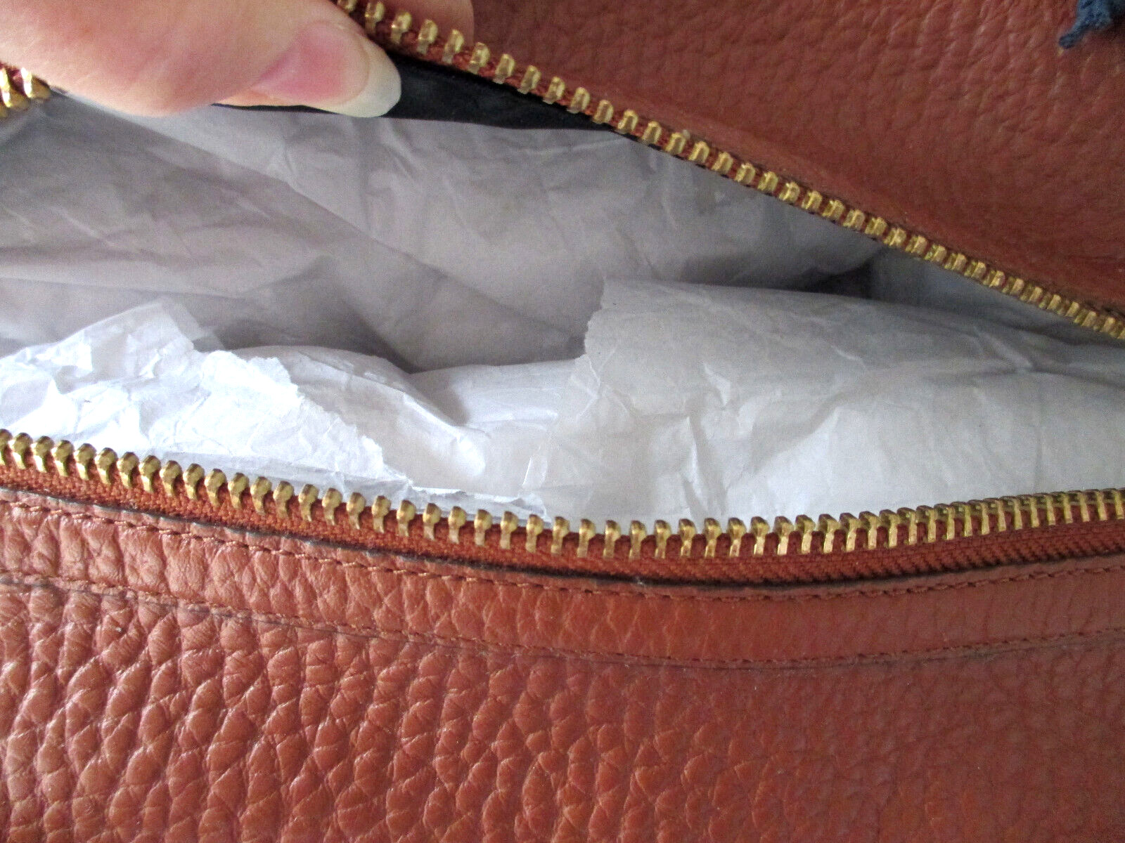 Cole Haan Duffle Bag Brown Pebbled Leather Removable Strap Zipper Close