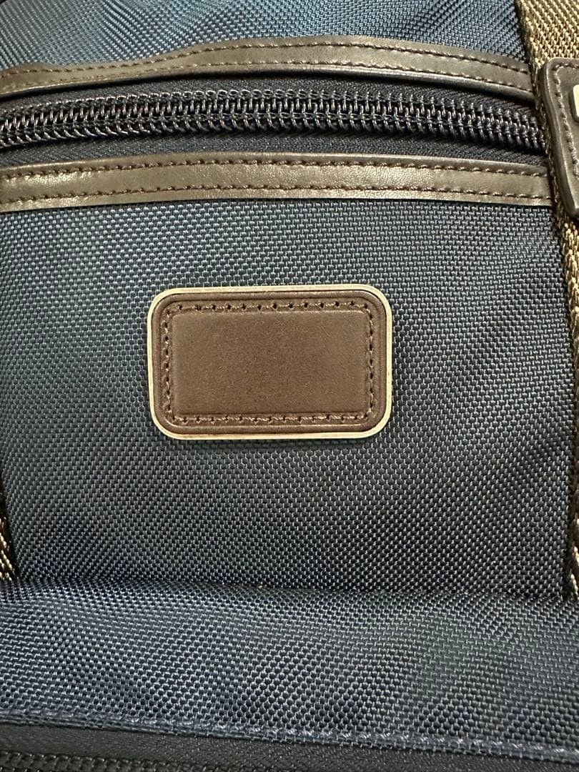 Good Condition TUMI ALPHA BRAVO Kingsville Deluxe
