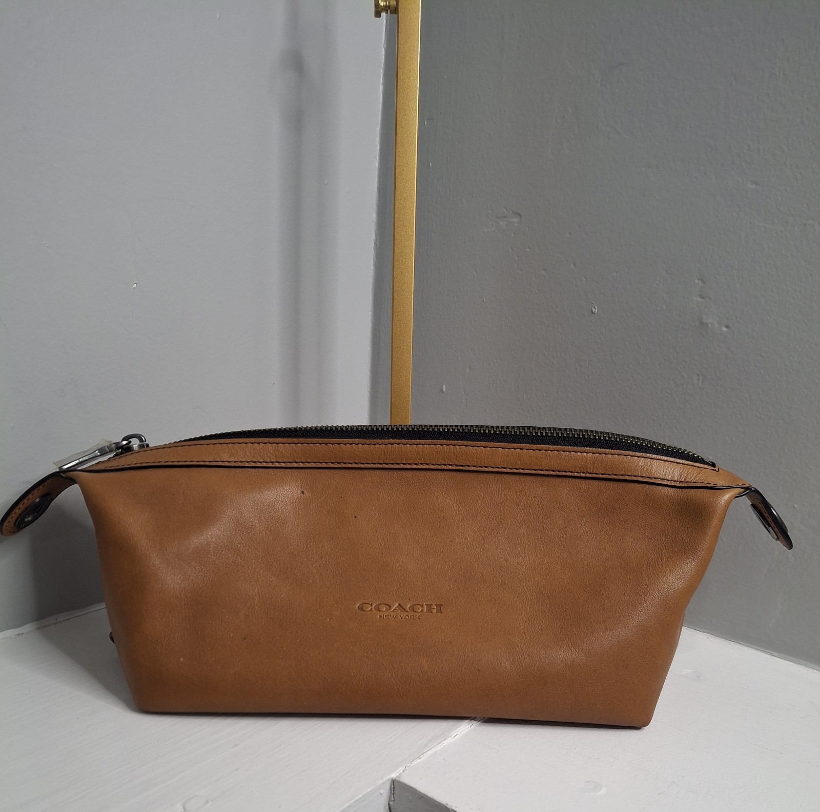 Authentic Coach Leather Dopp Kit / Travel Toiletry Bag