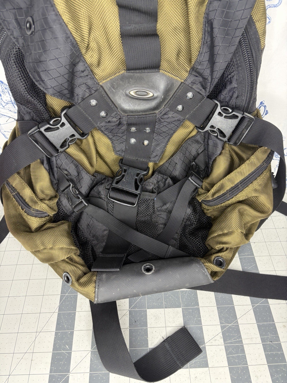Oakley Icon Backpack Vintage 90s Y2K Olive Green Early Model Tactical, Read (K3)