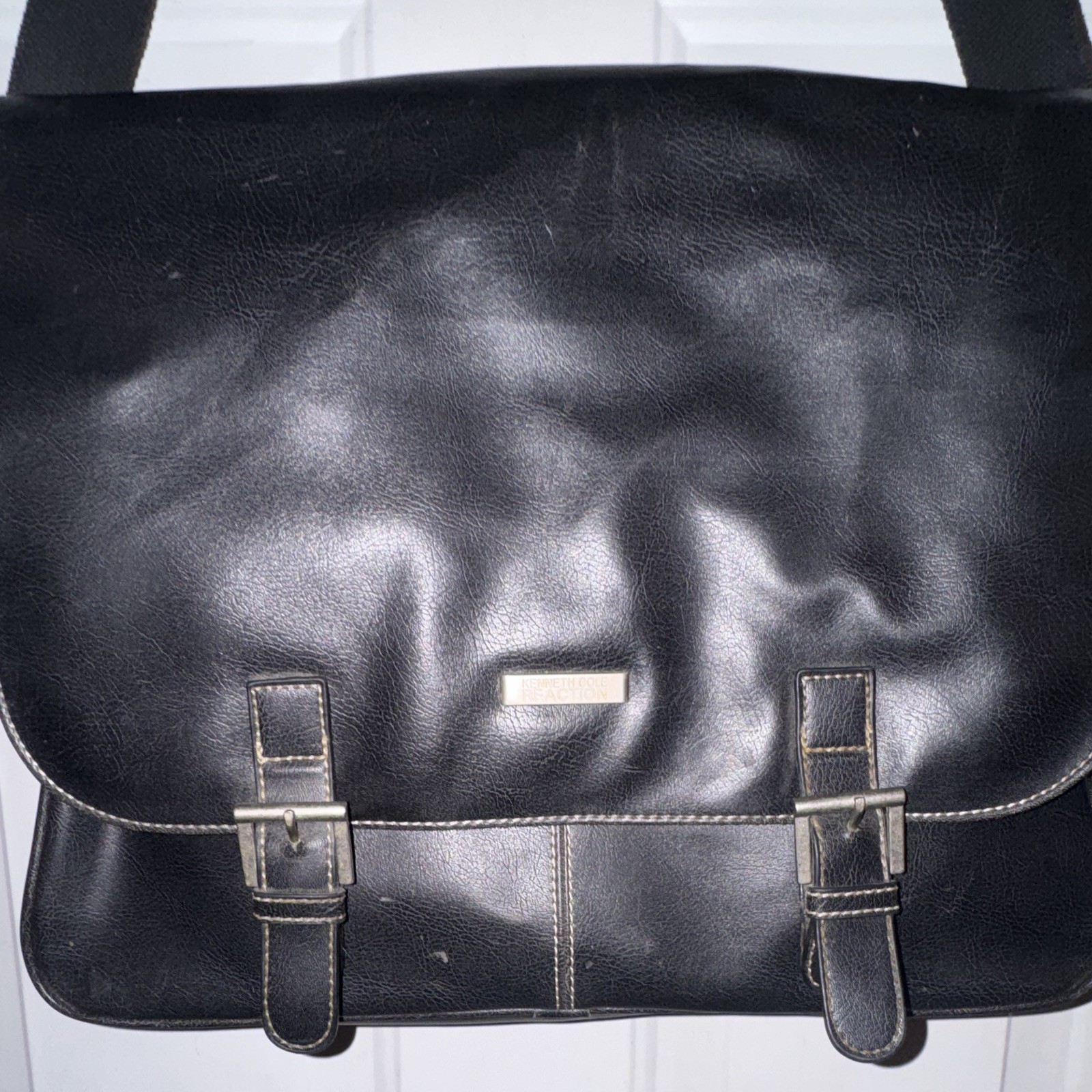 Kenneth Cole Reaction Men’s Black Messenger Bag Buckle Flap Zip, Adj Strap