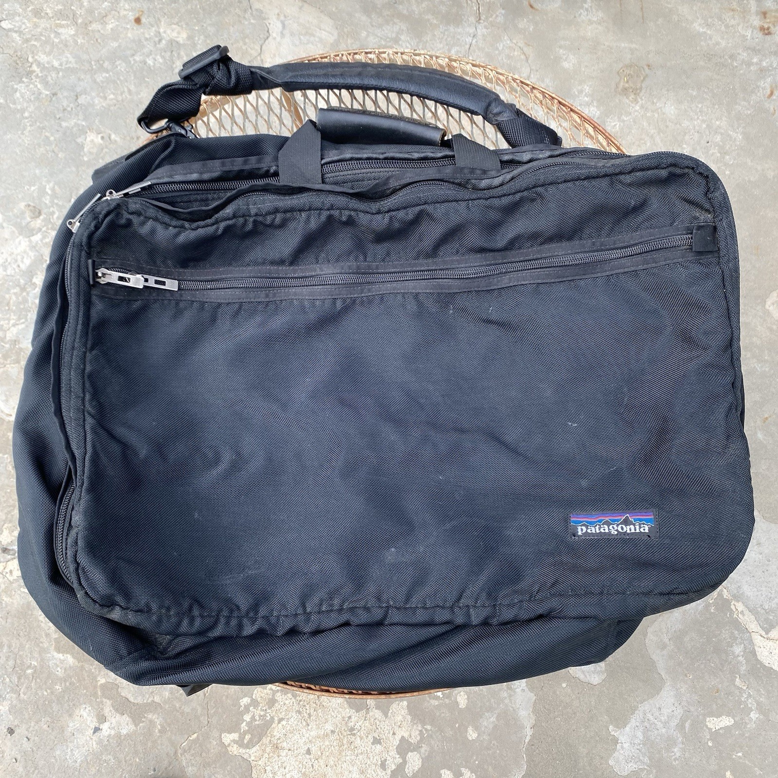 Patagonia Convertible Travel Duffle Backpack Overnight Bag Black #48103
