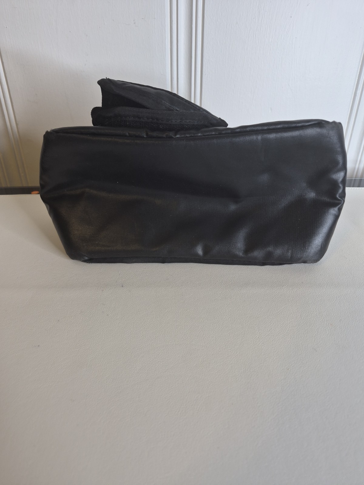 Nike MICHEAL Jordan School Insulated Soft Mini Duffel Bag Black Preowned