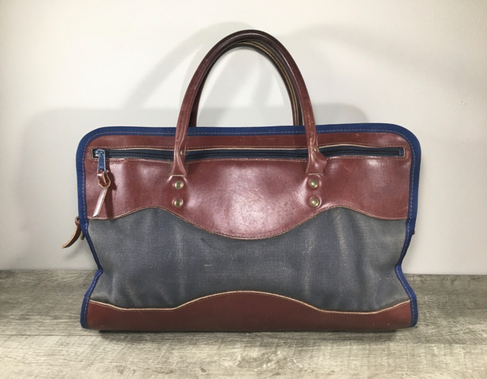 Vtg Wilderness Pride Battenkill Leather Travel Messenger Attache Top Handle Bag