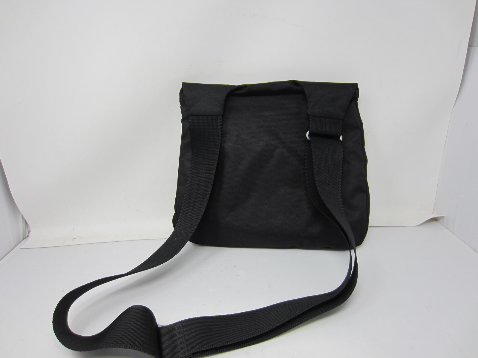 Tumi T-Tech Mekenna Flap Lid Messenger Crossbody Bag – Black – 10.5″x13.25″3.25″