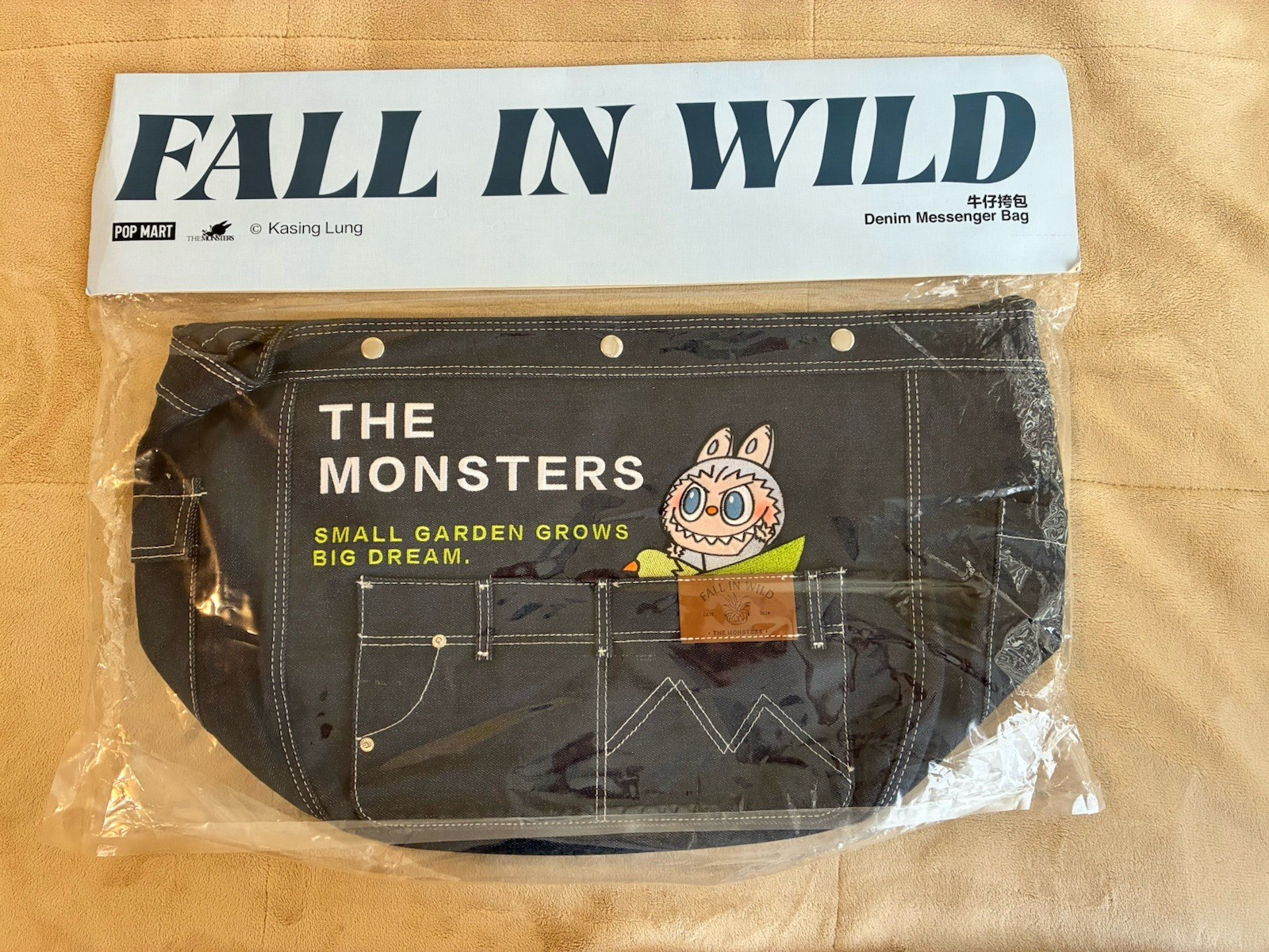 POP MART THE MONSTERS Fall in Wild Blue Messenger Bag Medium Zipper Strap