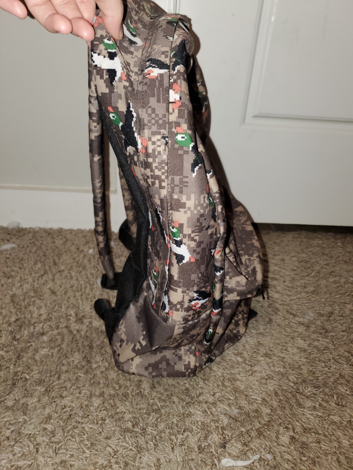 Vans X Nintendo Men’s old Skool II Duck Hunt Camo Backpack Bag