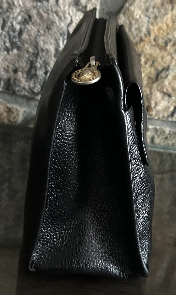 Gianni Versace Clutch Bag Unisex Pebbled Leather Pouch Medusa Zip Pockets Black