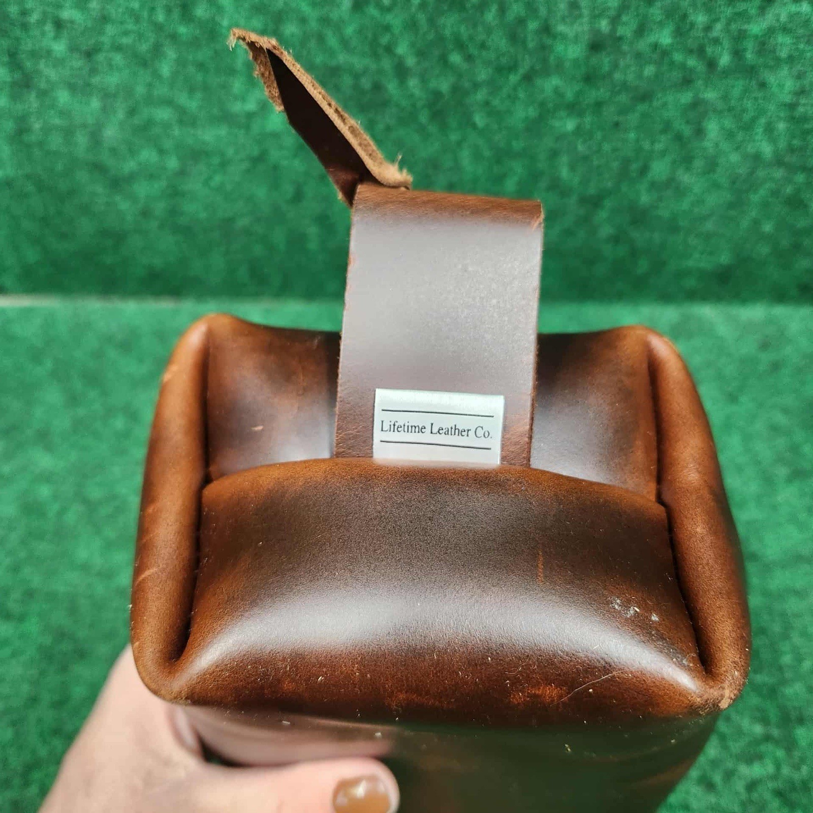Lifetime Leather Co. Toiletry Bag 5″ x 5″ x 10″ – Excellent