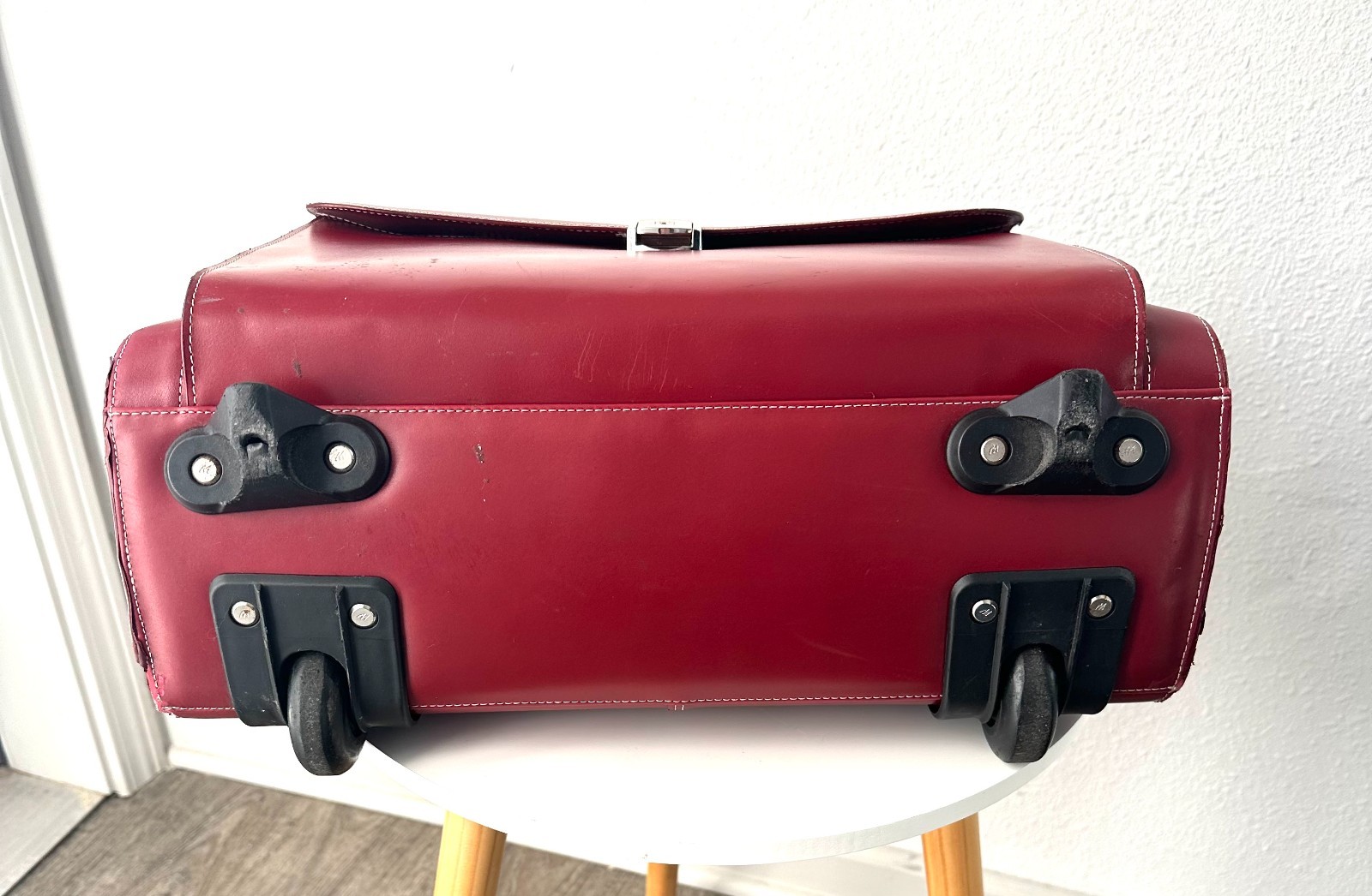 McKlein Edgebrook 15 in. Rolling Laptop Briefcase Red