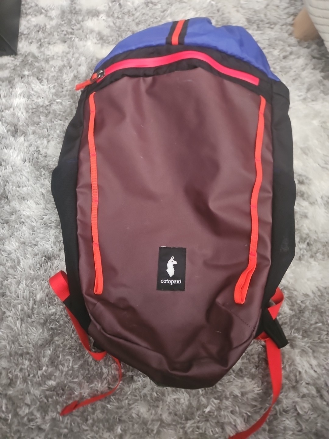 Cotopaxi Backpack Moda 20L Cada Dia Black Zip Pockets Adjustable Strap Shoulder