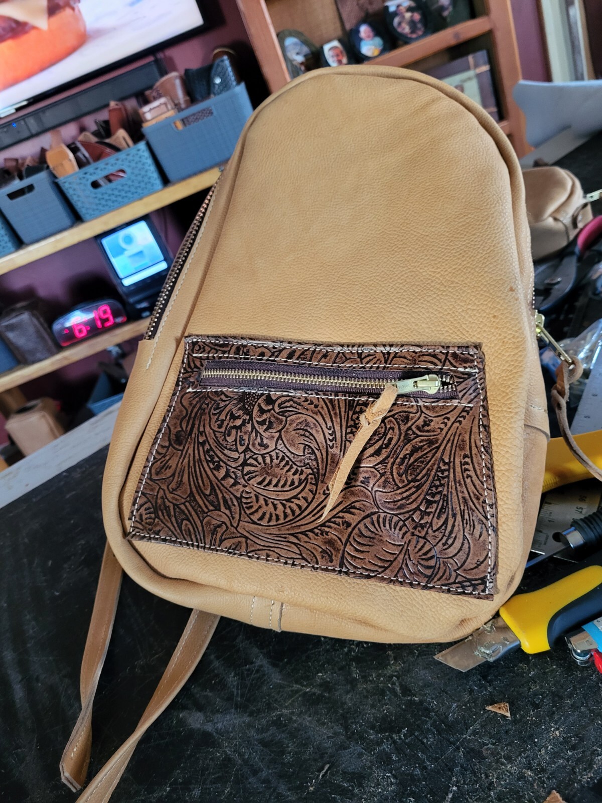 Western Leather Backpack, Adjustable Straps Heavy Duty Zipped Pockets