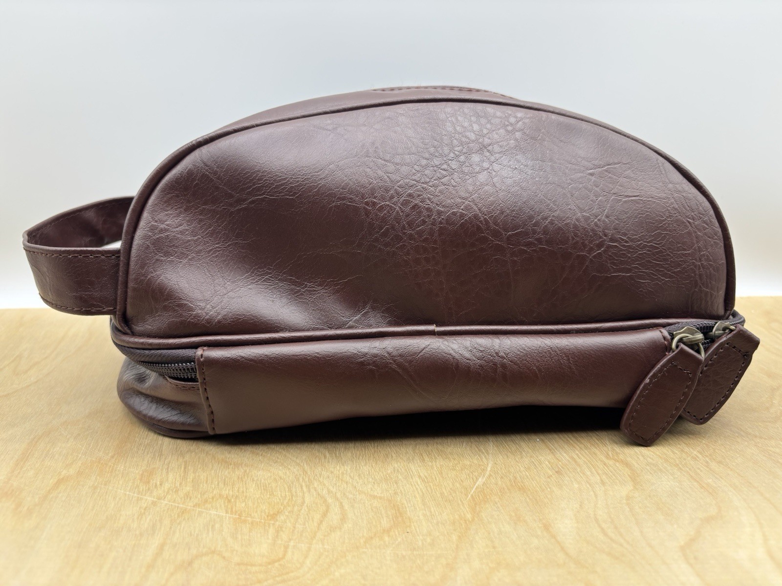 Perry Ellis Portfolio Men’s Essential Bag Toiletry Shave Brown 10”x5”