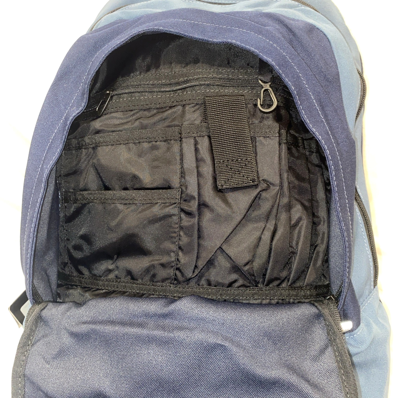 Nike Blue And Black Backpack With Handle 2 Zippers W/audio Pocket Large 28Liter