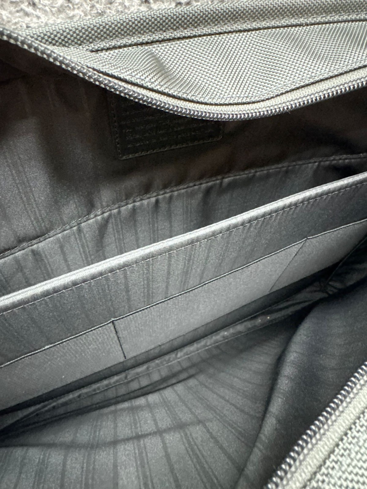 NWD Tumi Compact Large Screen Laptop Brief Bag Black 13.5″ x 17.5″ x 3.5″ $350