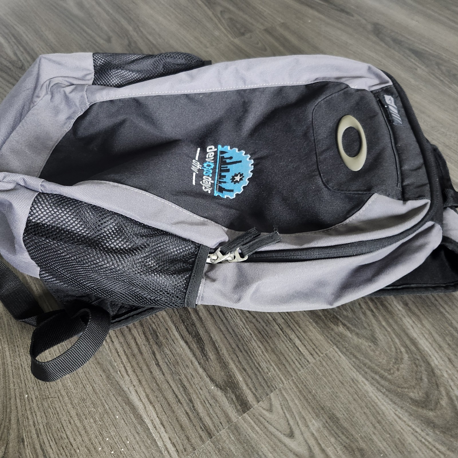 Oakley Enduro 20L 3.0 Backpack Fits 15″ Laptop Black Grey DevOpsDays Embroidery