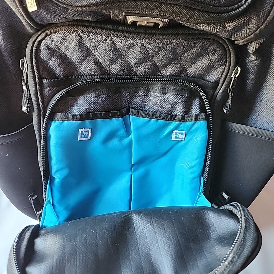 Ogio Renegade RSS Laptop Backpack Multi Pocket Dark Gray Tweed Pockets for Days!