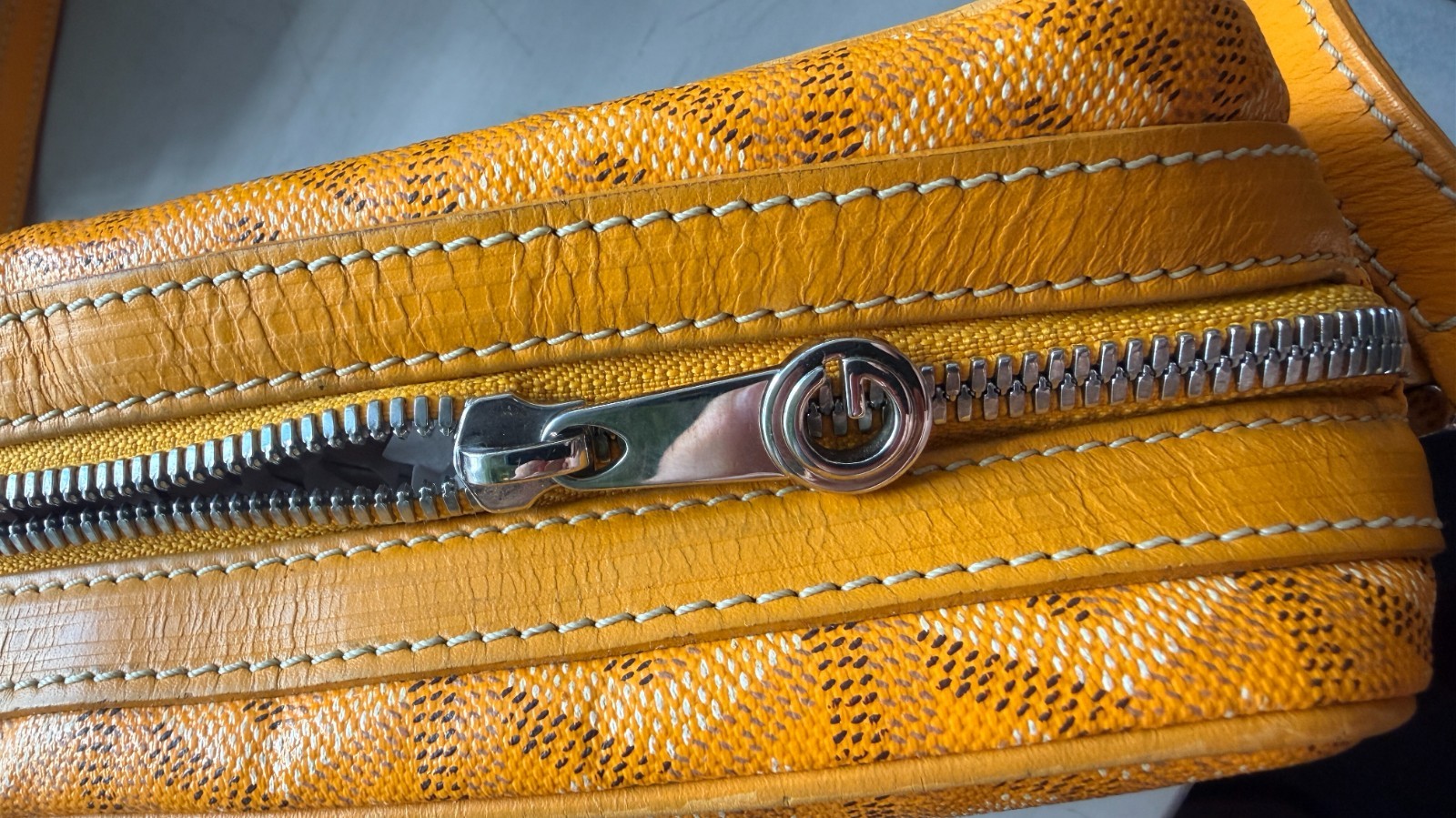 AUTHENTIC GOYARD YELLOW CAP VERT CROSSBODY BAG WITH C.O.A
