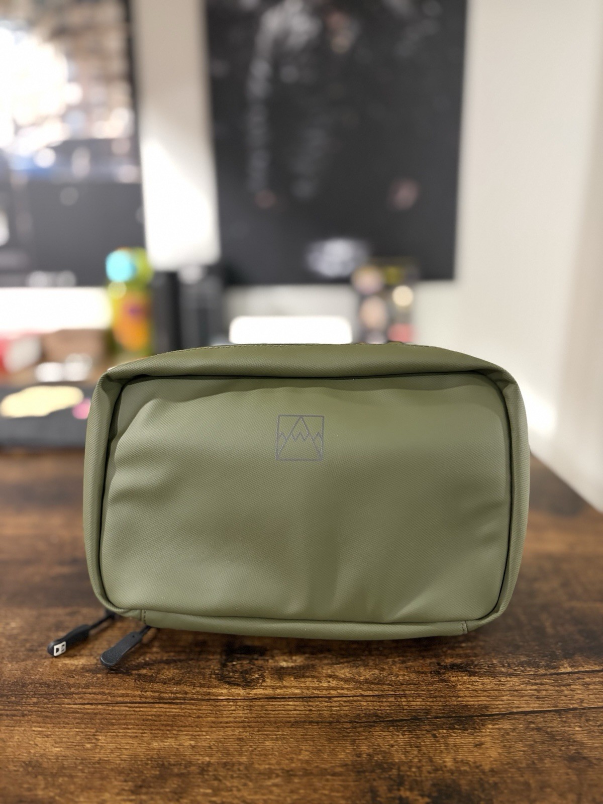 Stubble & Co Tech Bag; Green; Pre-Owned; O/S