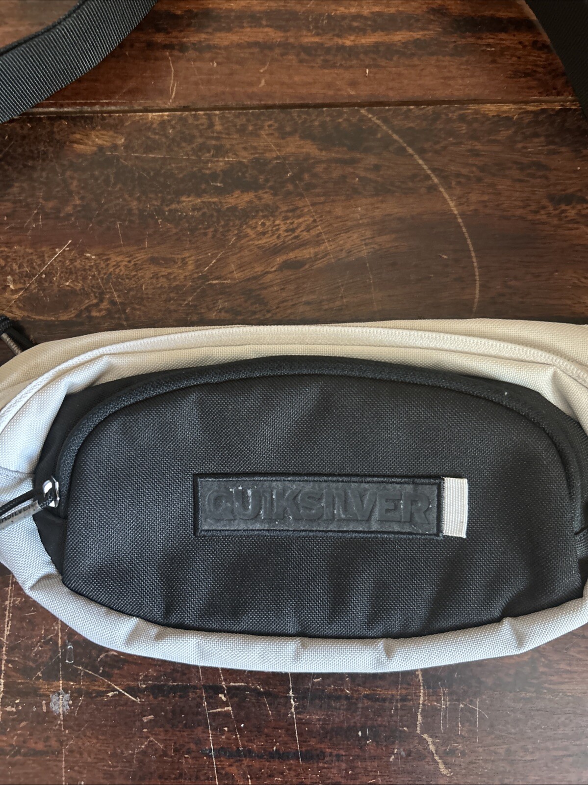 Quicksilver Fanny Pack White, Black, & Gray Used Clean Adjustable