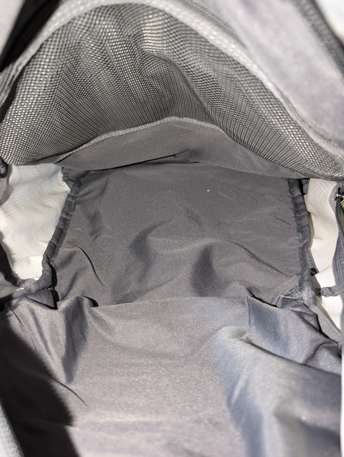 NIKE Brasilia Medium Backpack In Gray & Green Colors Green Swoosh Excellent Cond