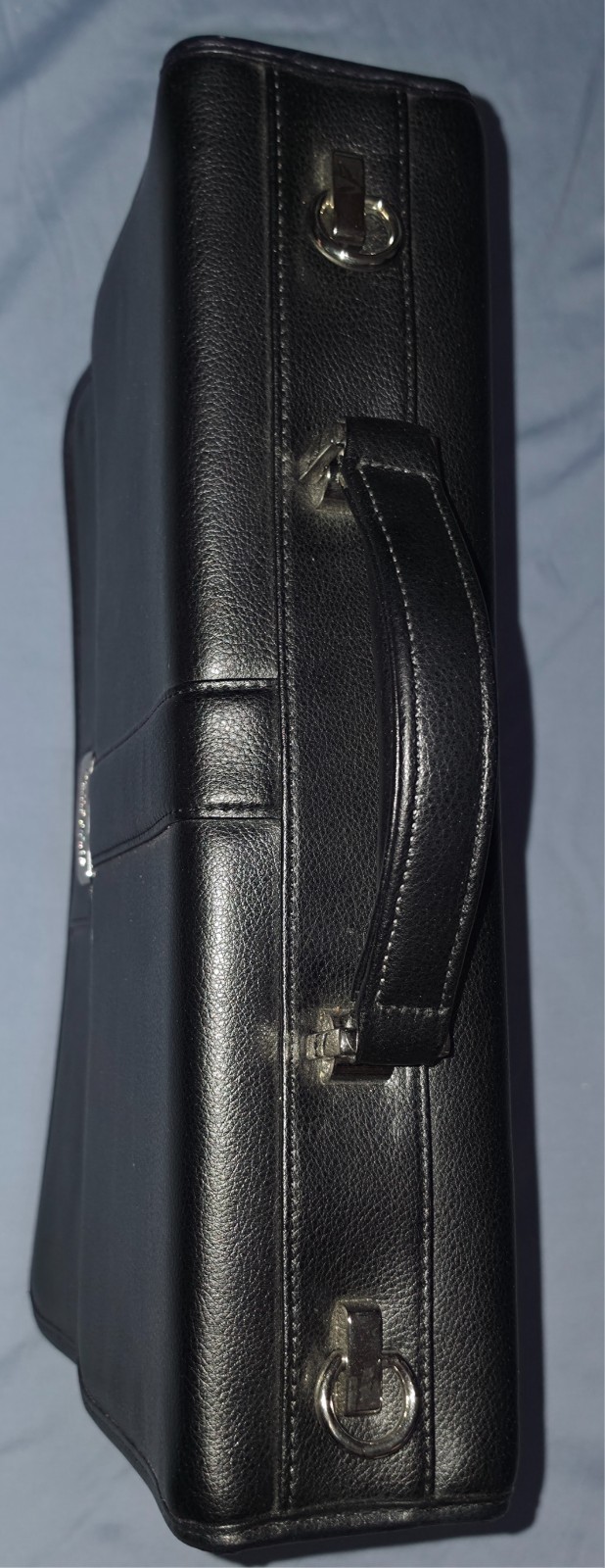Samsonite Leather Expandable Attaché Black Flap over W/locking Clasp