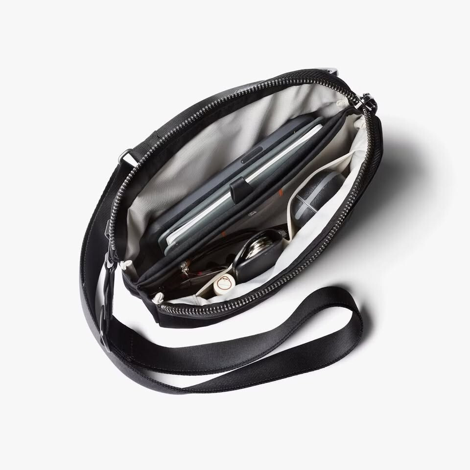 bellroy Tokyo Side Bag