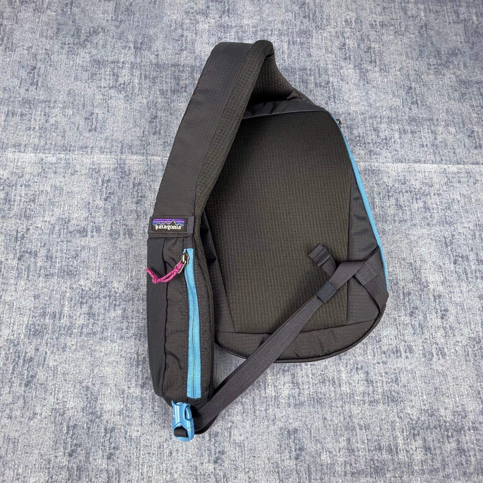 Patagonia Atom Sling 8L Backpack Navy Blue Purple Crossbody Hiking Day Pack