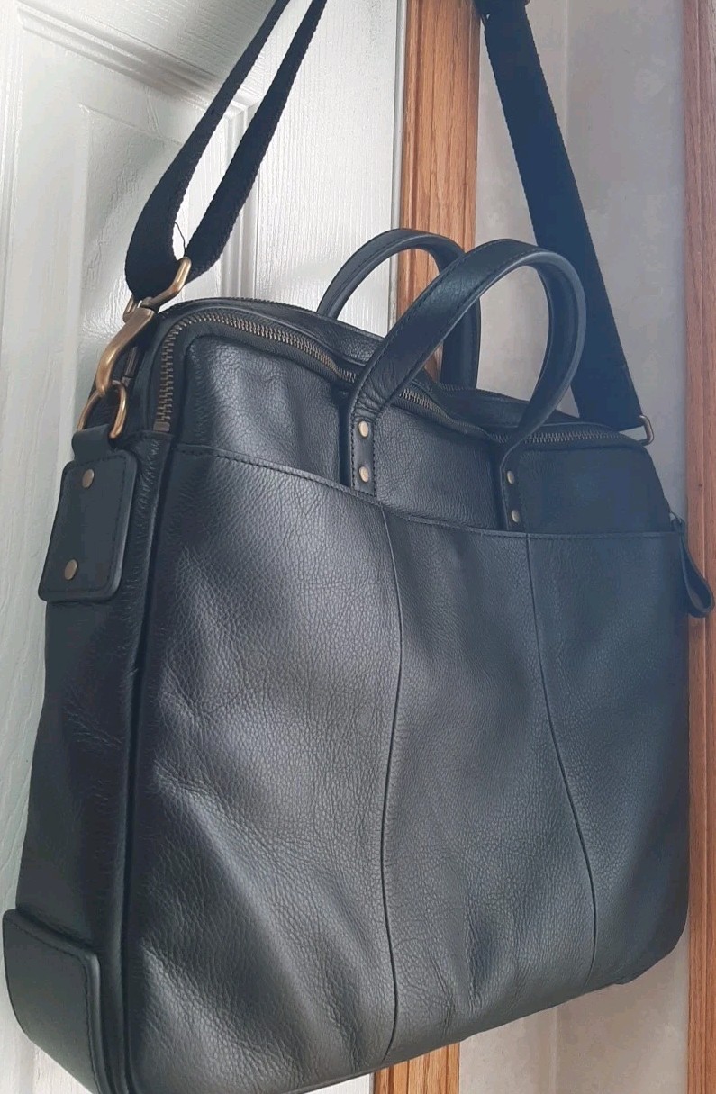 Fossil Men’s Haskell Black Leather Briefcase Business Attache 16.5″X4″X12.5″ NEW