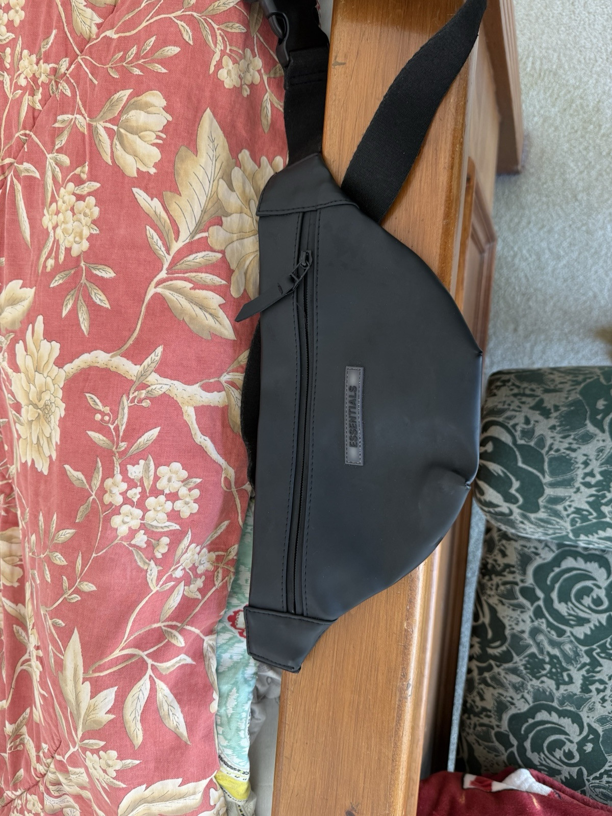 Fear Of God Essential Fanny Pack