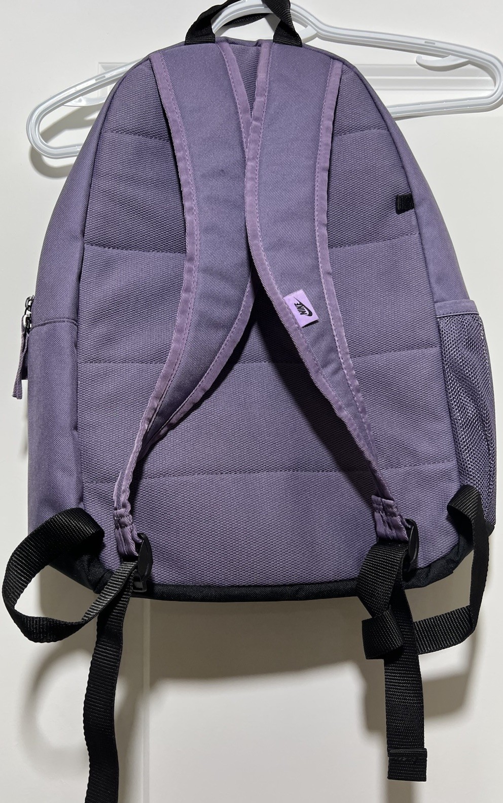 Nike Elemental Backpack School Travel Bag 20L