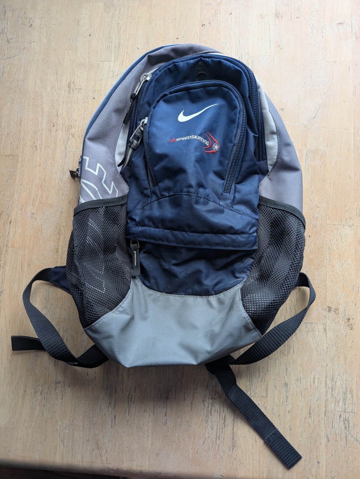 Nike Team USA Men’s Medium Backpack Blue/Gray/Black Zip, Pockets Casual Travel