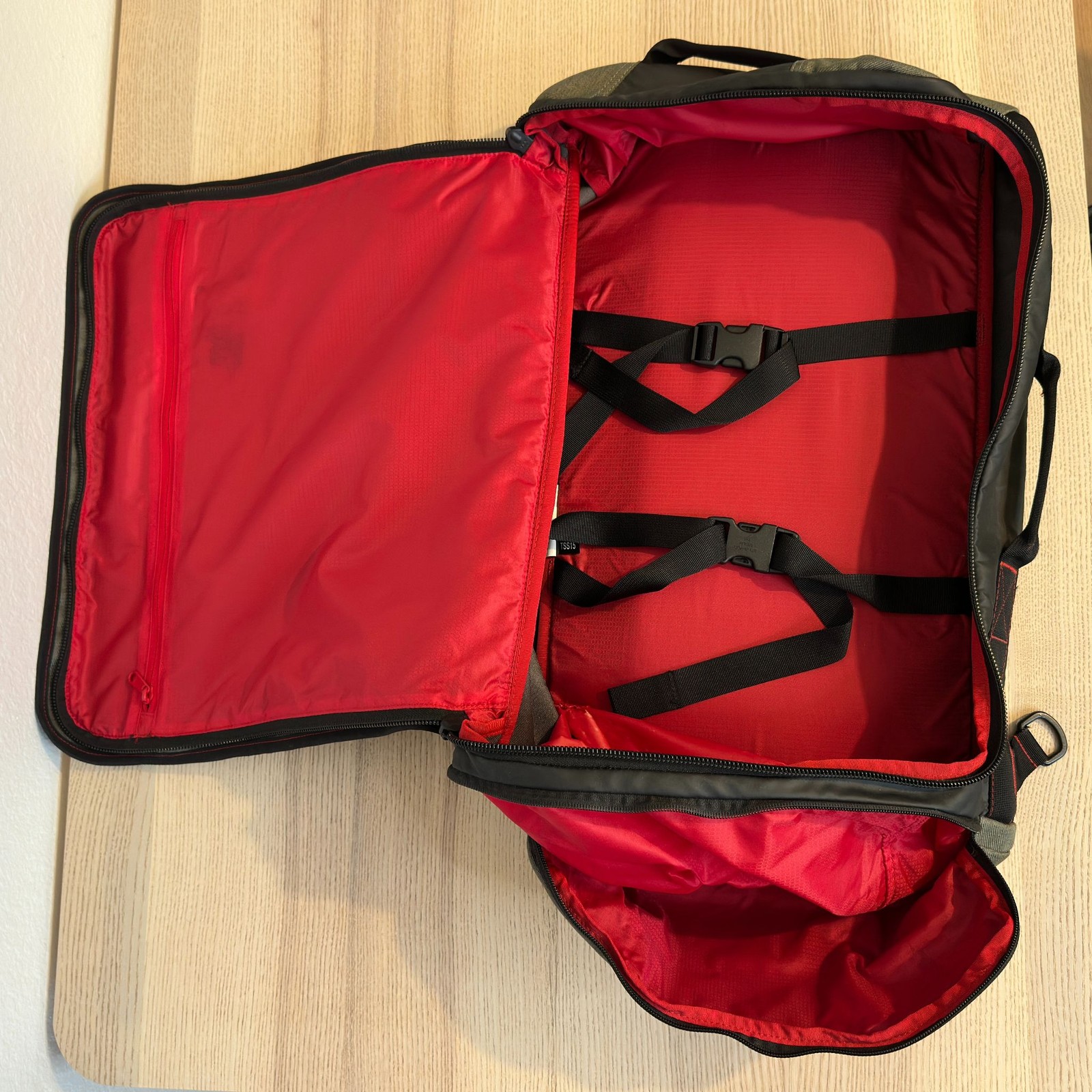 Timbuk2 Wingman Travel Bag Backpack Duffel Convertible Carryon One Bag ~20x15x7