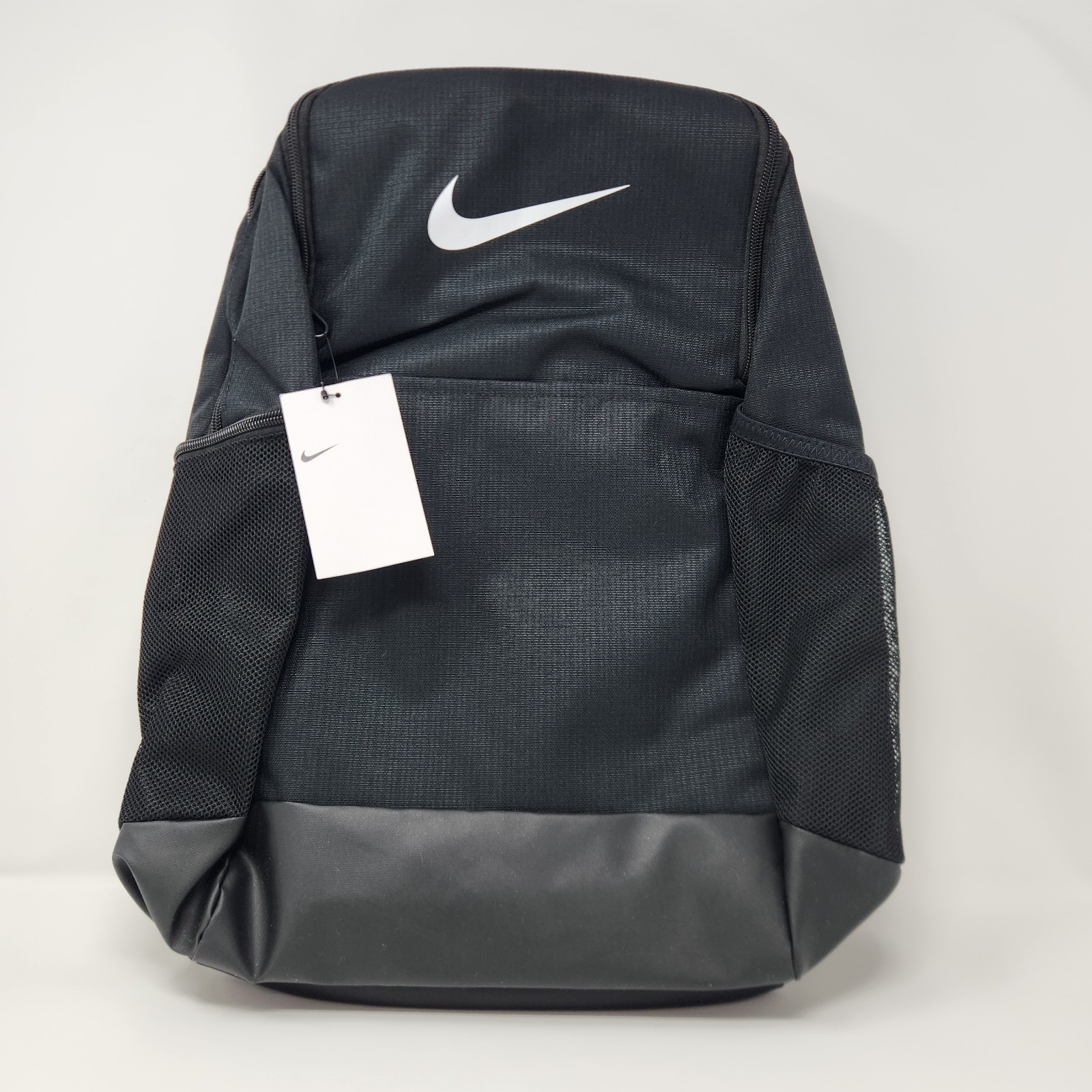 Nike Brasilia 9.5 Training Backpack 24L Black White Medium DH7709-010