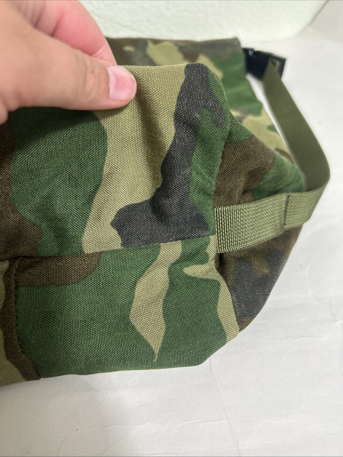 Unbranded Camo Rucksack Fold over Hook Loop 25x8x6
