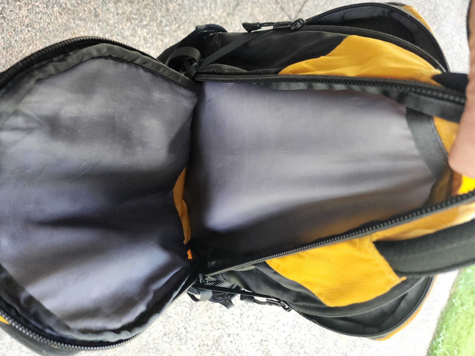 The North Face Recon Backpack Grey Yellow Laptop Divider Hiking Strap Bag School