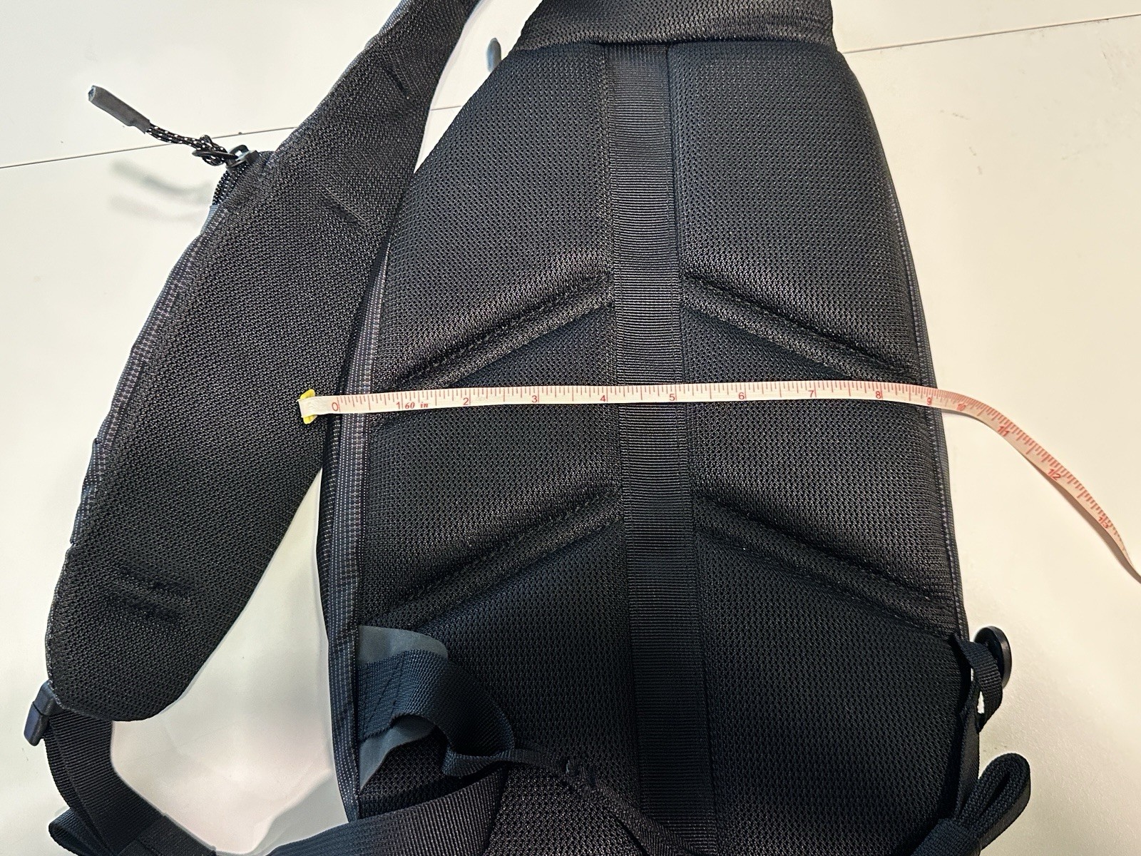 Thule Crossbody Crossover Sling Bag Backpack Black hiking Camping Walking EUC