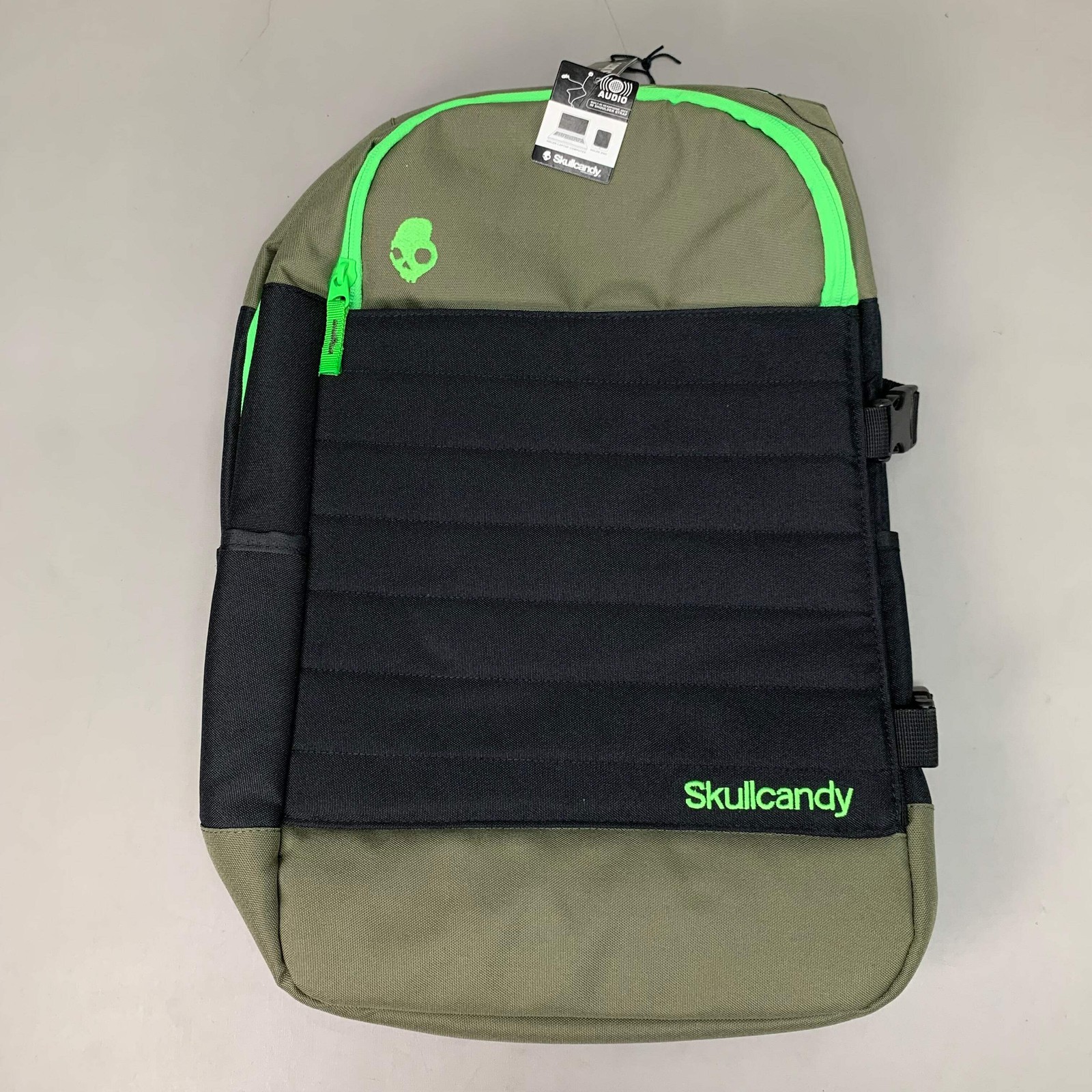 SKULLCANDY Heavy Duty Backpack 18″ x 12″ Green/Black SKDY1153