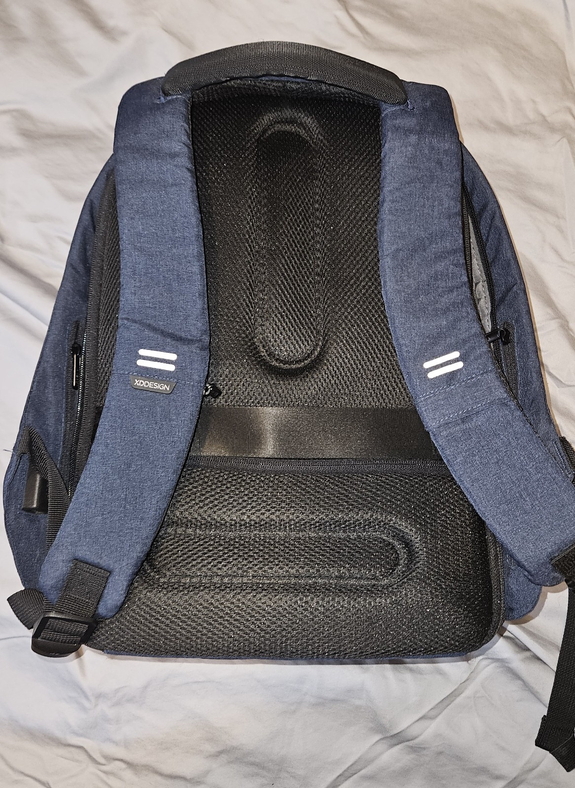 XDDESIGN Bobby Hero XL – Antitheft Backpack