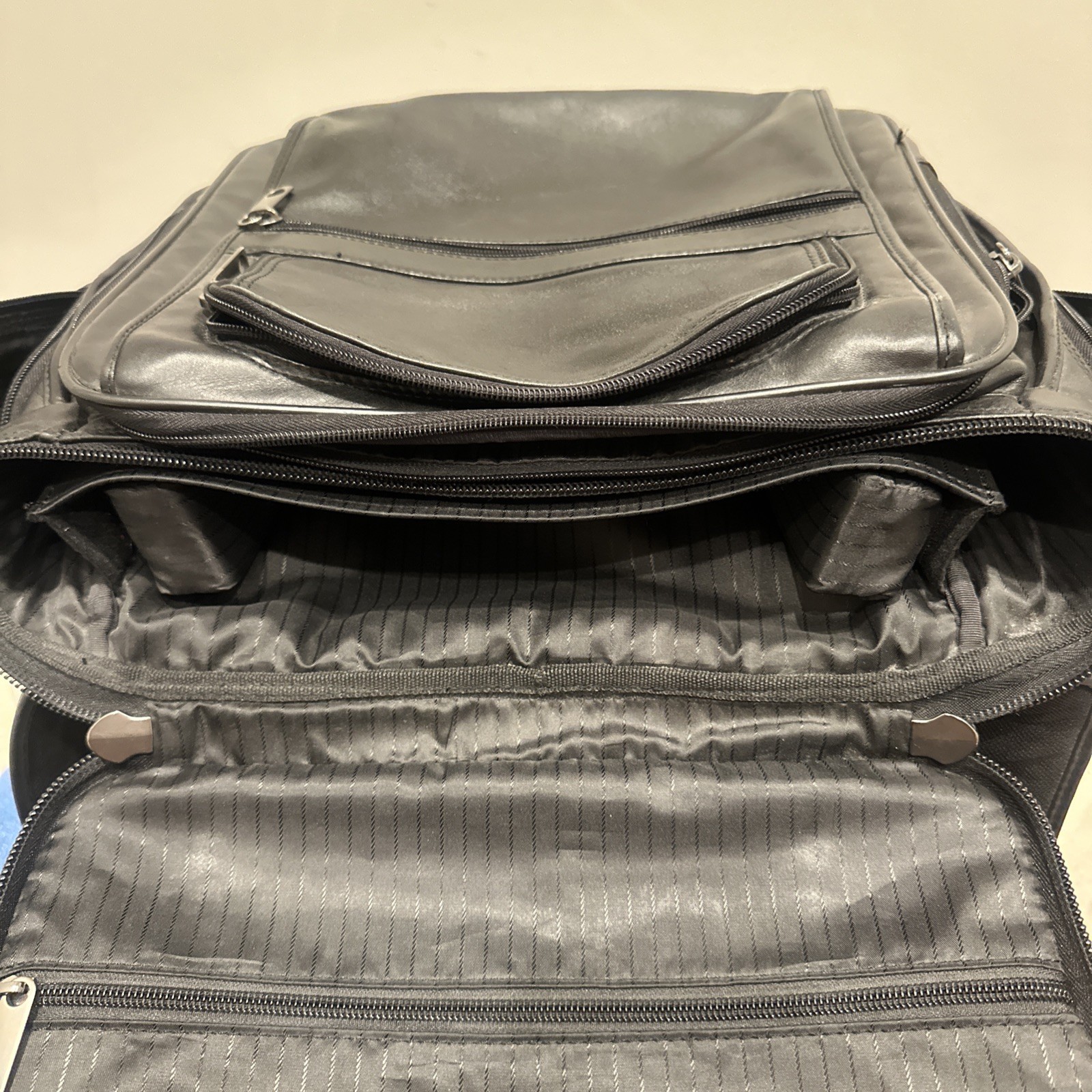 Men’s Leather Backpack Simple Multifunctional Leisure Backpack Computer Backpack