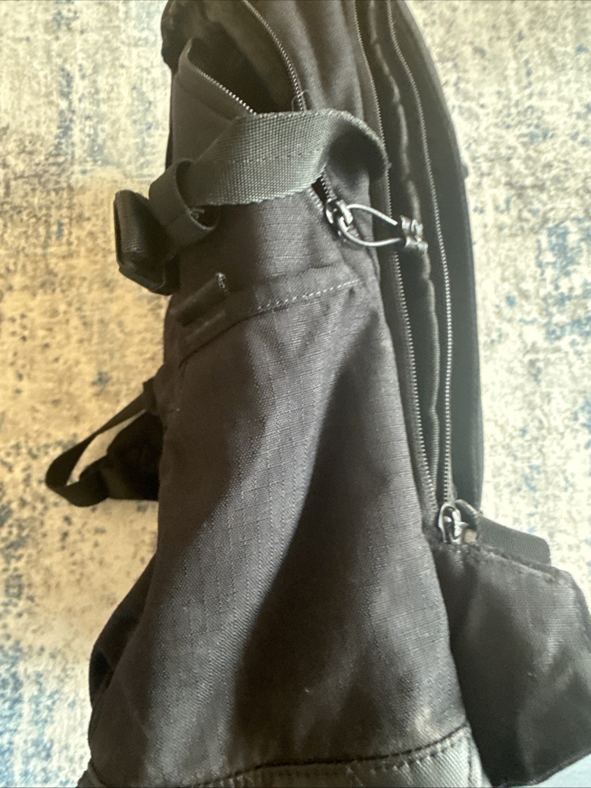 Oakley Crestible 23L Utility Backpack Black Laptop Travel School Work Office
