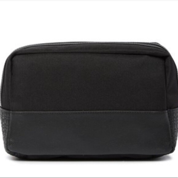 Boconi Mens Classic Dopp Kit Toiletry Travel Bag Top Zip Black or Brown NWT
