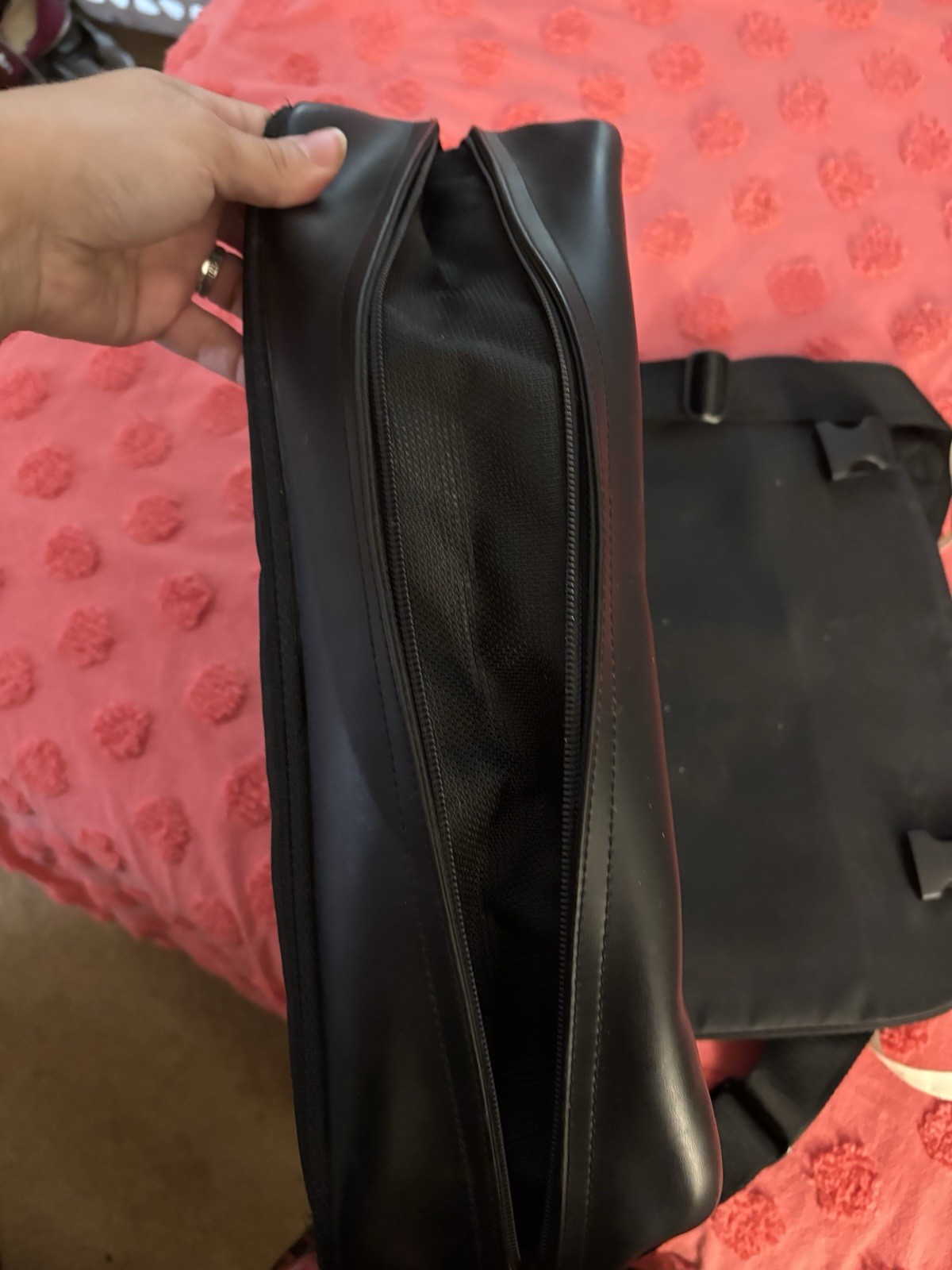 TUMI T2 Black Ballistic Nylon Expandable Messenger Computer Briefcase Bag