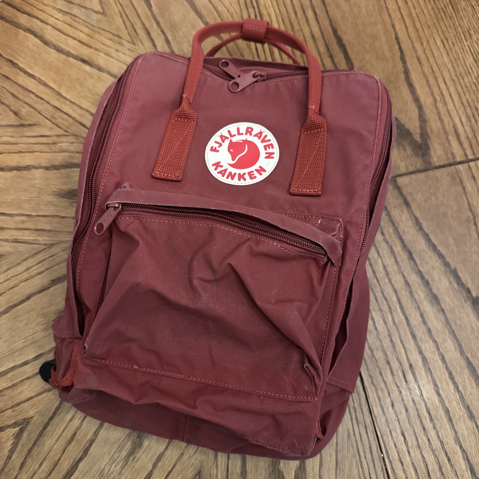 Fjallraven Kanken Ox Red 13” Laptop 13L Backpack 27171 with Seat Pad