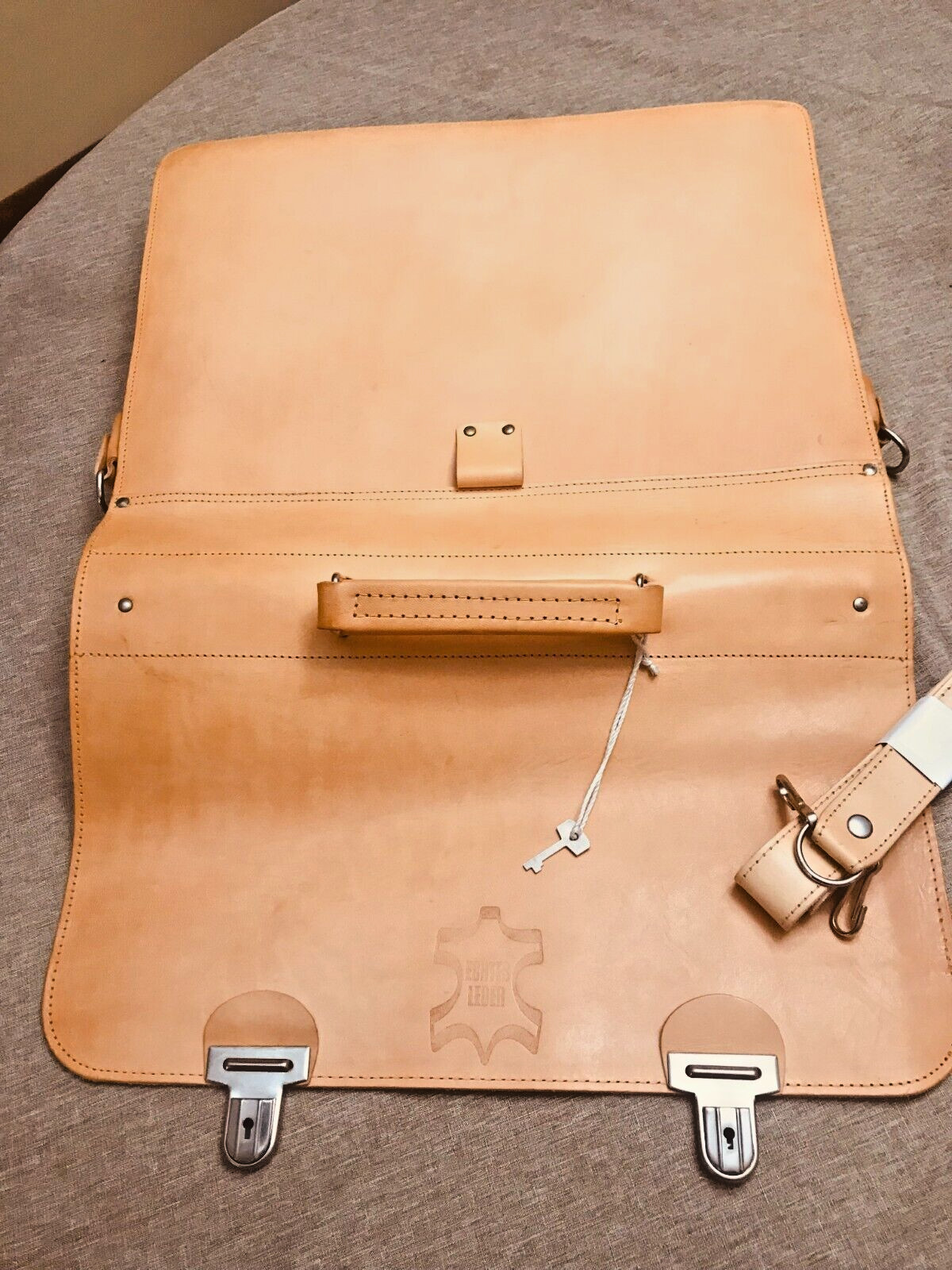 ECHTES LEDER Thick Saddle Leather Briefcase /Messenger Bag /Backpack – GERMANY